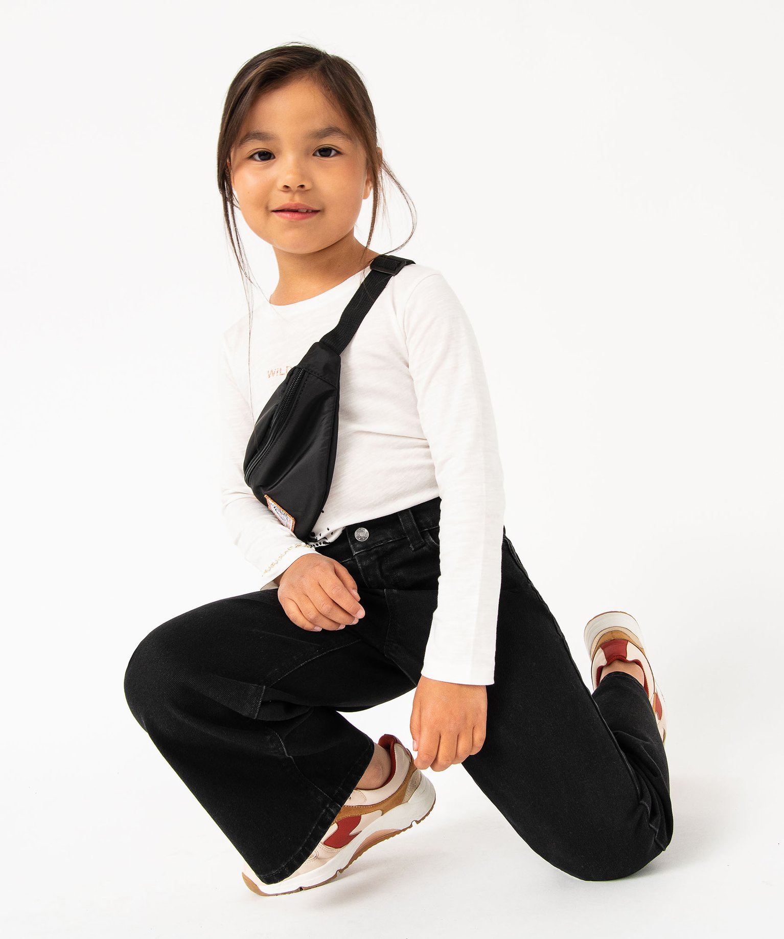 Jean fille coupe large noir | GEMO