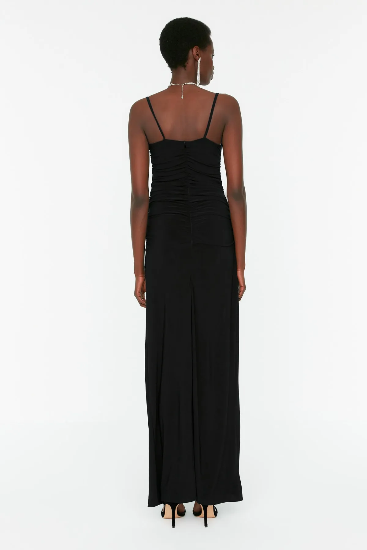Trendyol Collection  Schwarzes langes Abendkleid aus Strick TPRSS22AE0112