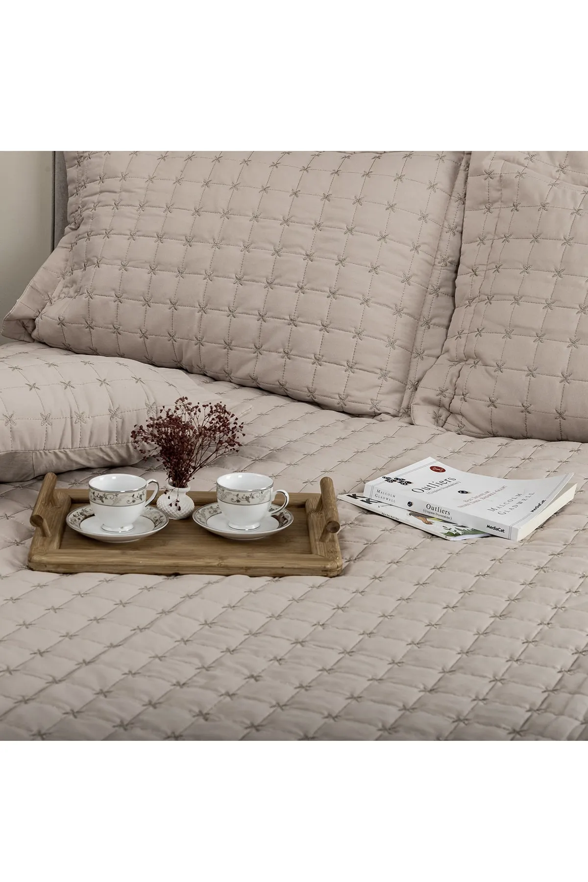 Çeyiz Diyarı  Star Doppelte gesteppte Tagesdecke Cappucino