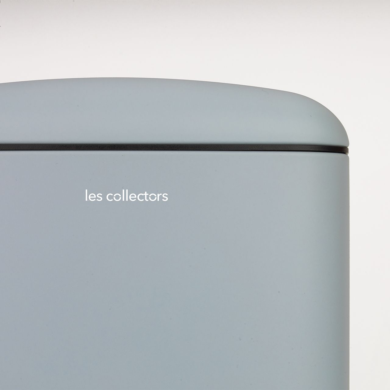 Les Collectors Tret-Mülleimer N°686 / Edelstahl / mattes blau, 6 L / rechteckig und praktisch