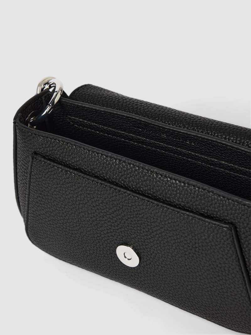 Saddle Bag mit Label-Detail in schwarz