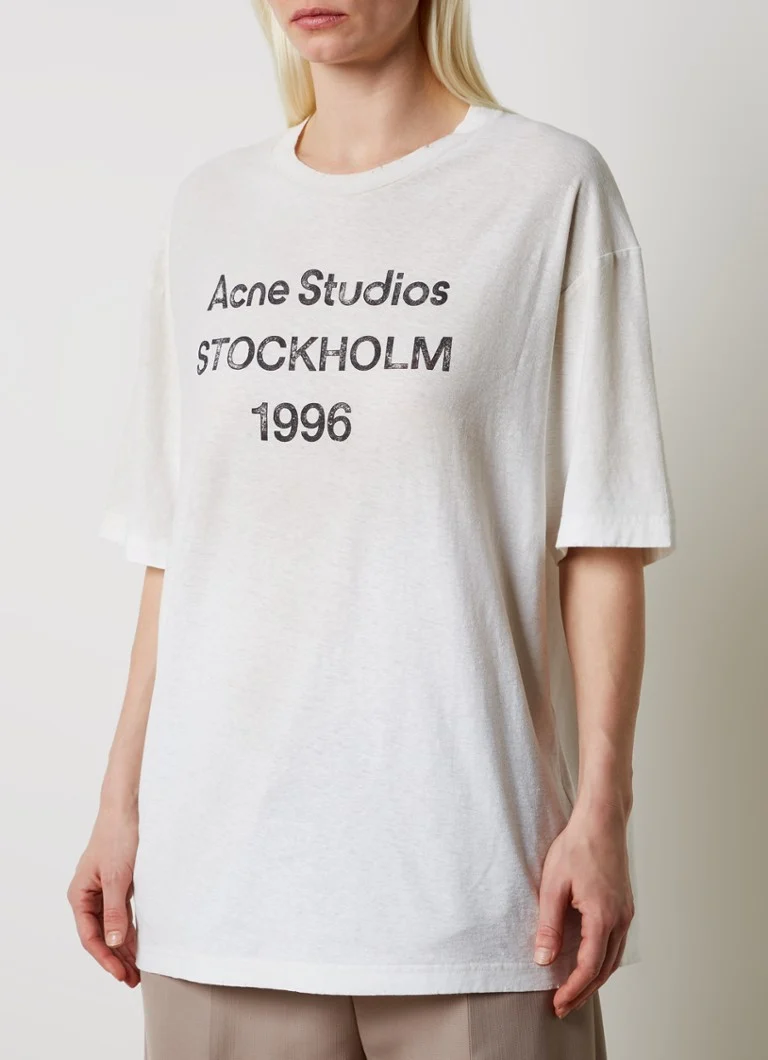 Acne Studios T-krekls ar logoprint un verwassen afwerking