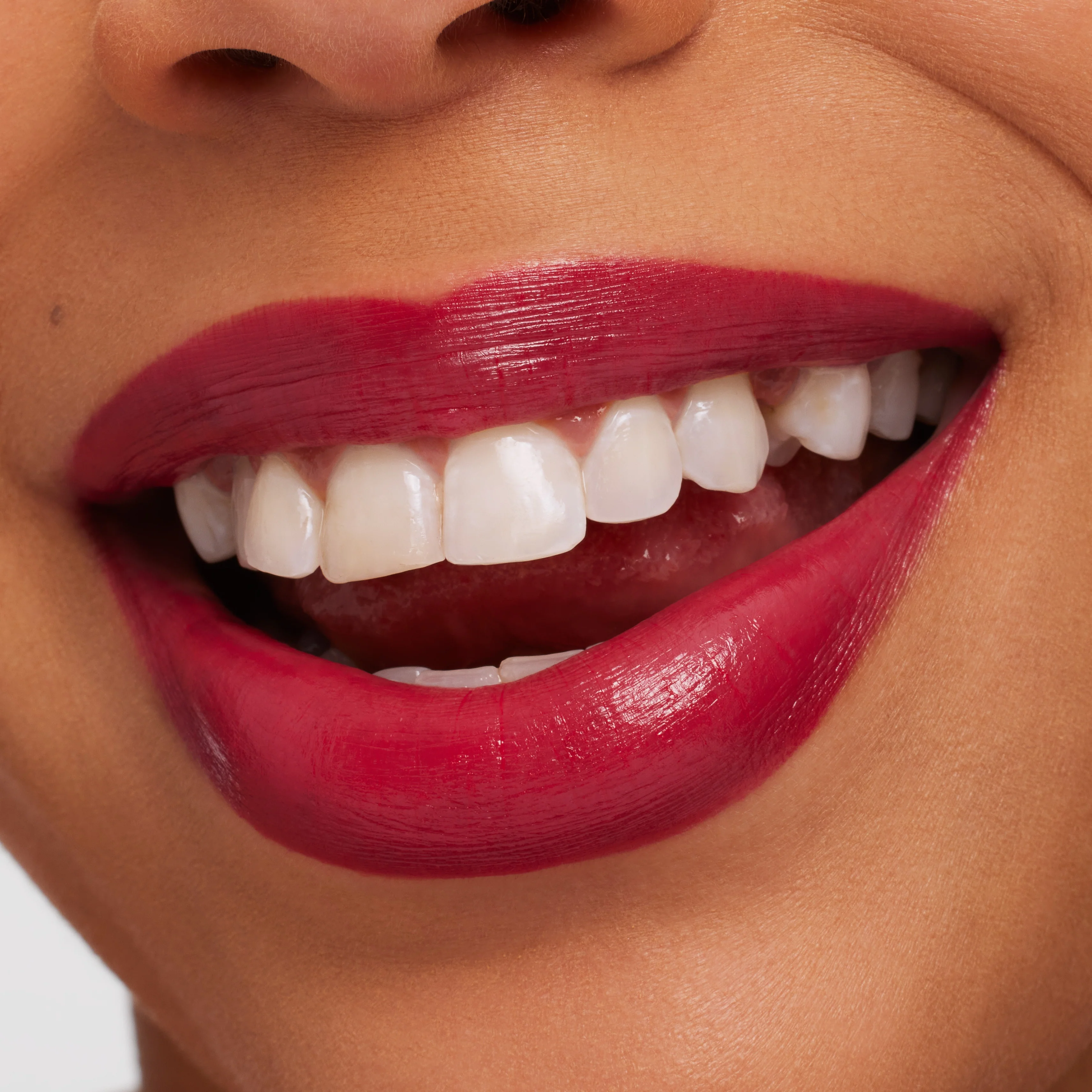 „Rossetti M·A·CXIMAL SLEEK SATIN“ LŪPŲ DAŽAI – „Rossetto“