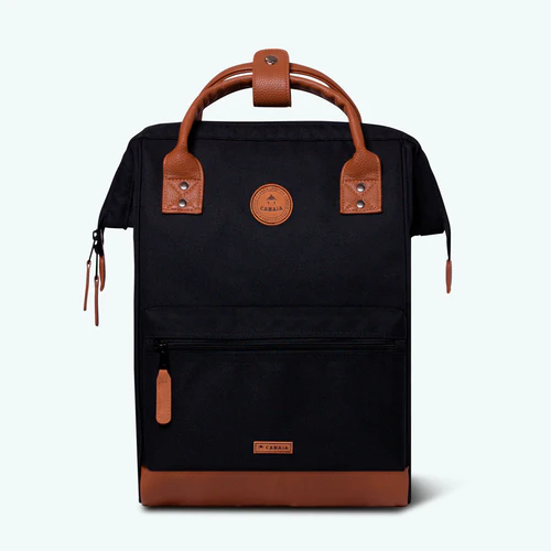 Berghain black medium front pocket