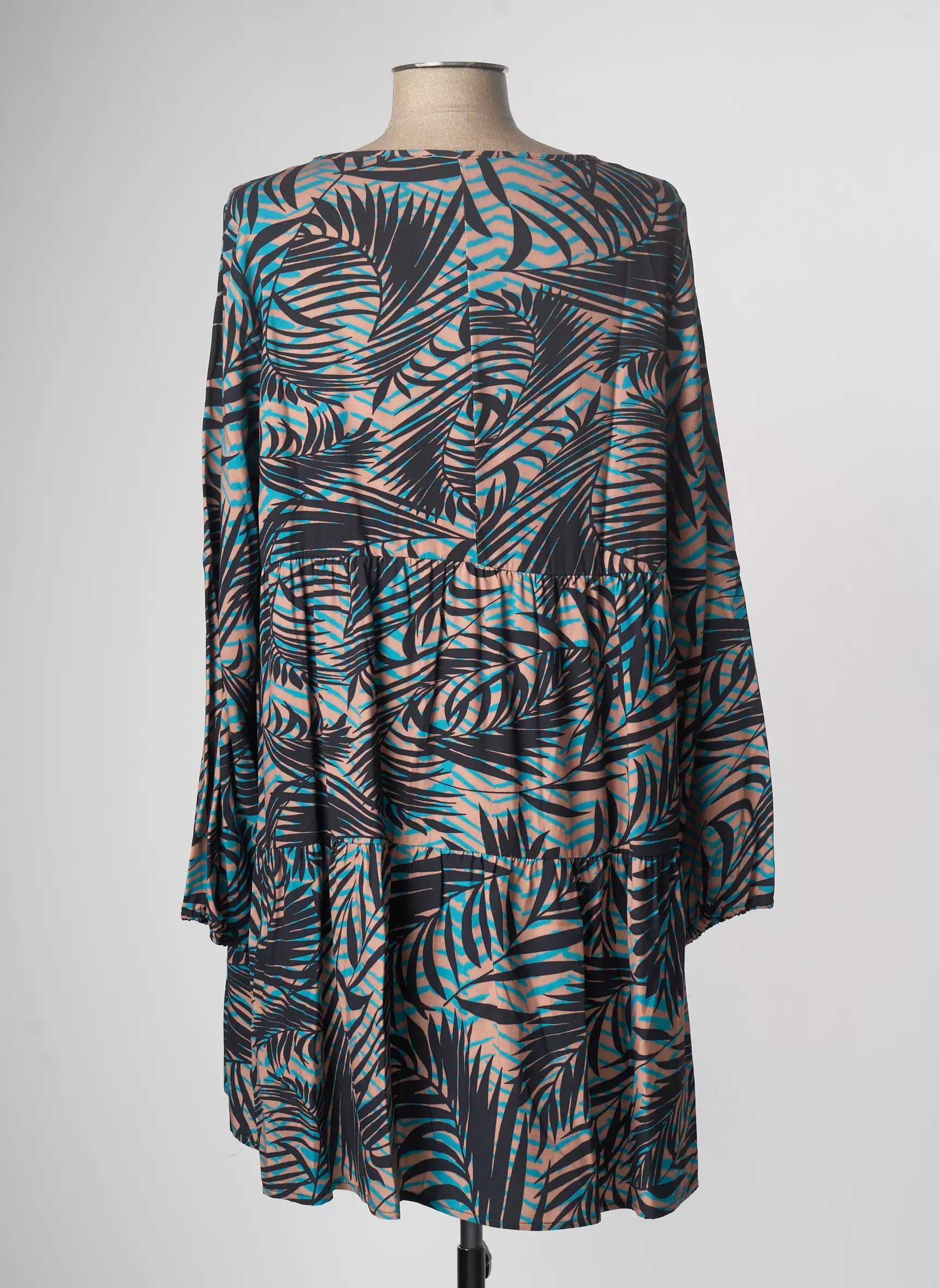 Maria Bellentani Robes Courtes Femme couleur noir