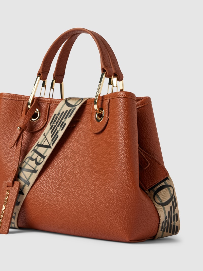 Shopper mit Label-Detail in camel