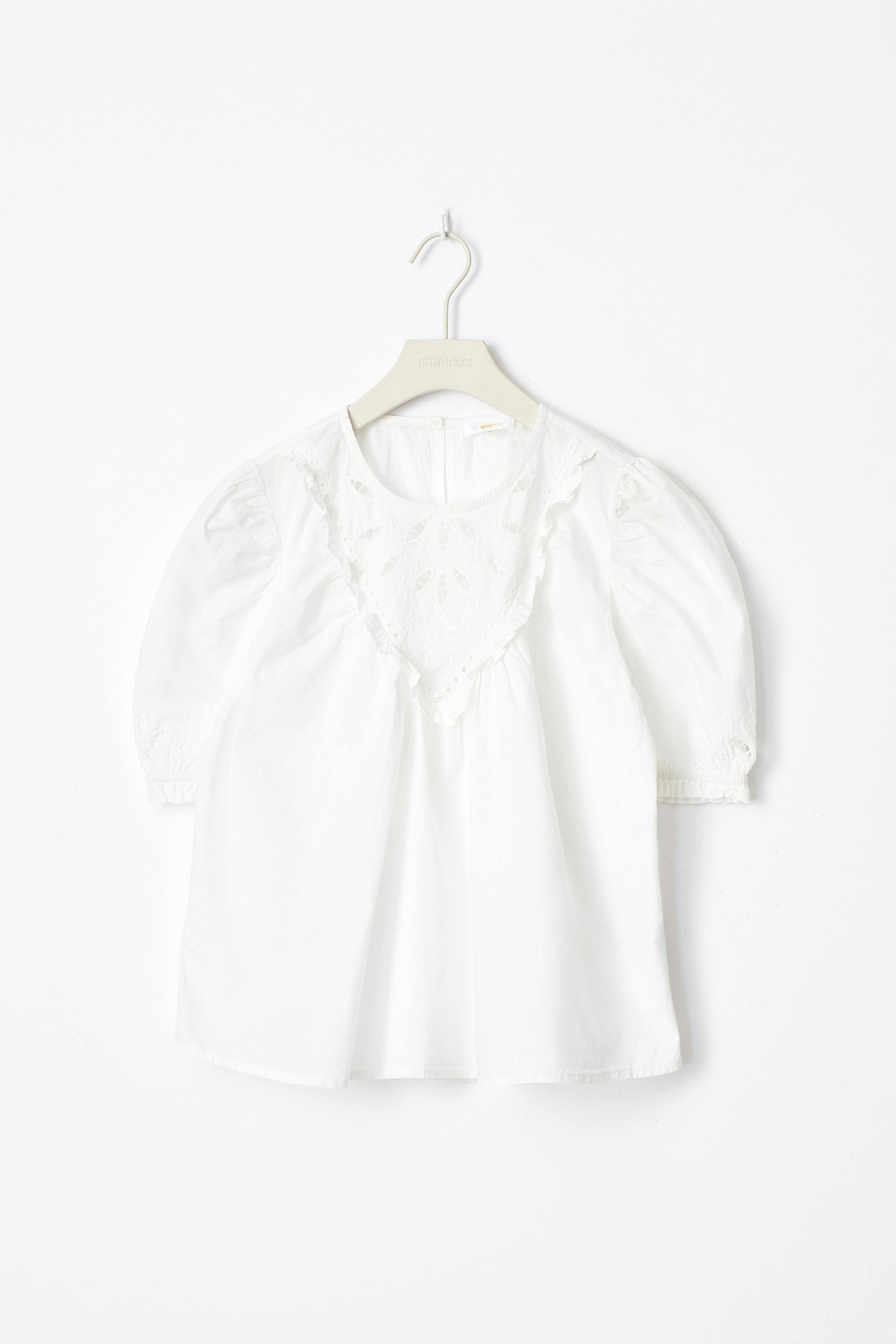 Puff sleeve blouse