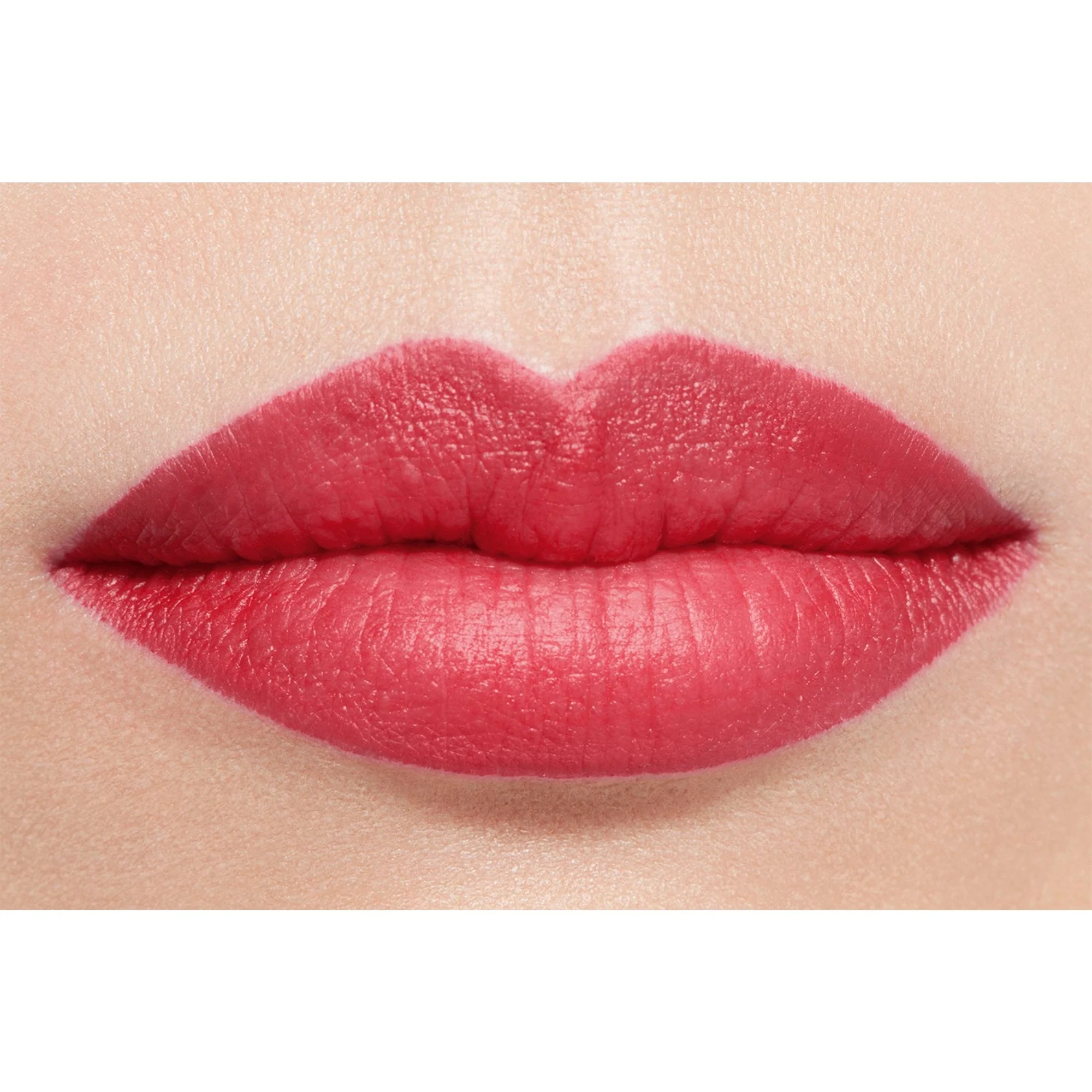 ROUGE ALLURE VELVET - EL LABIAL LUMINOSO Y TERCIOPELOSO