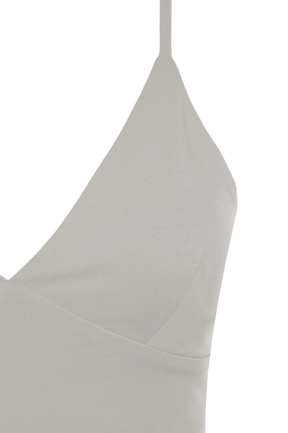 Trendyol Collection  Steinfarbenes Baumwoll-Trägershirt mit V-Ausschnitt, flexibles Strick-Bustier TWOSS23BS00021