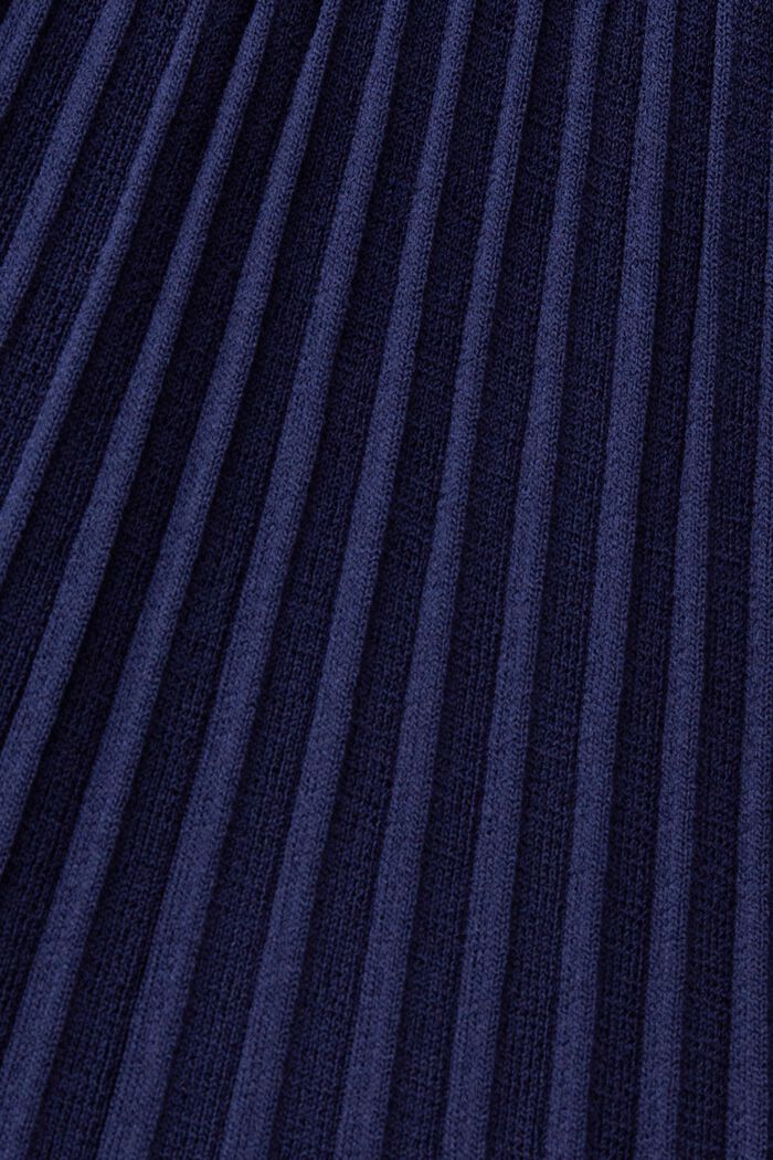 Plissiertes Langarm-Minikleid mit Rundhals