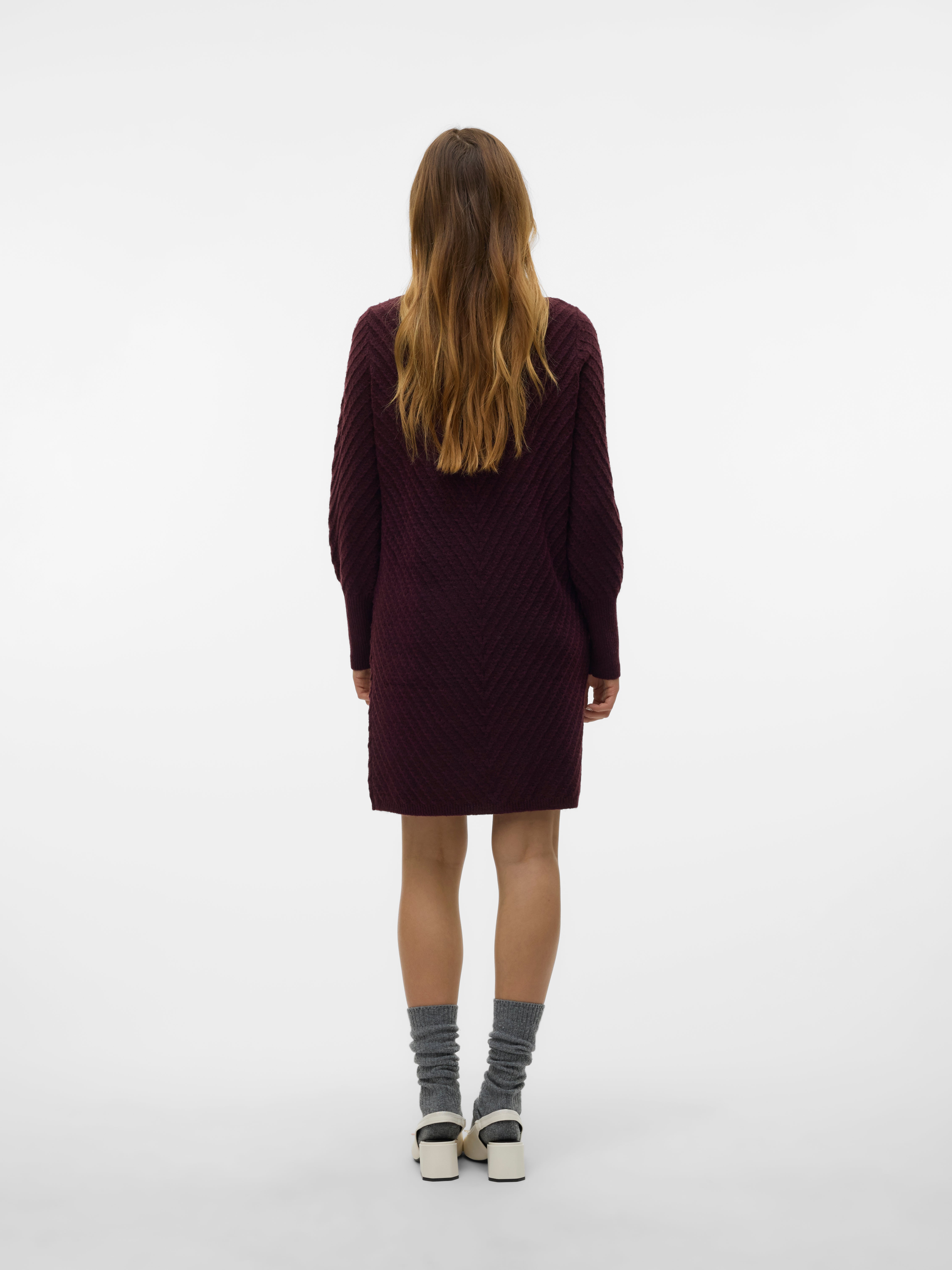 VMANJASTINNA Midikleid