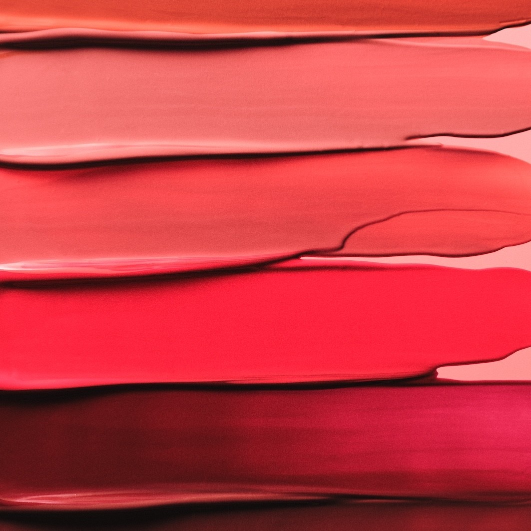 KYLIE COSMETICS руменило за усне и образе