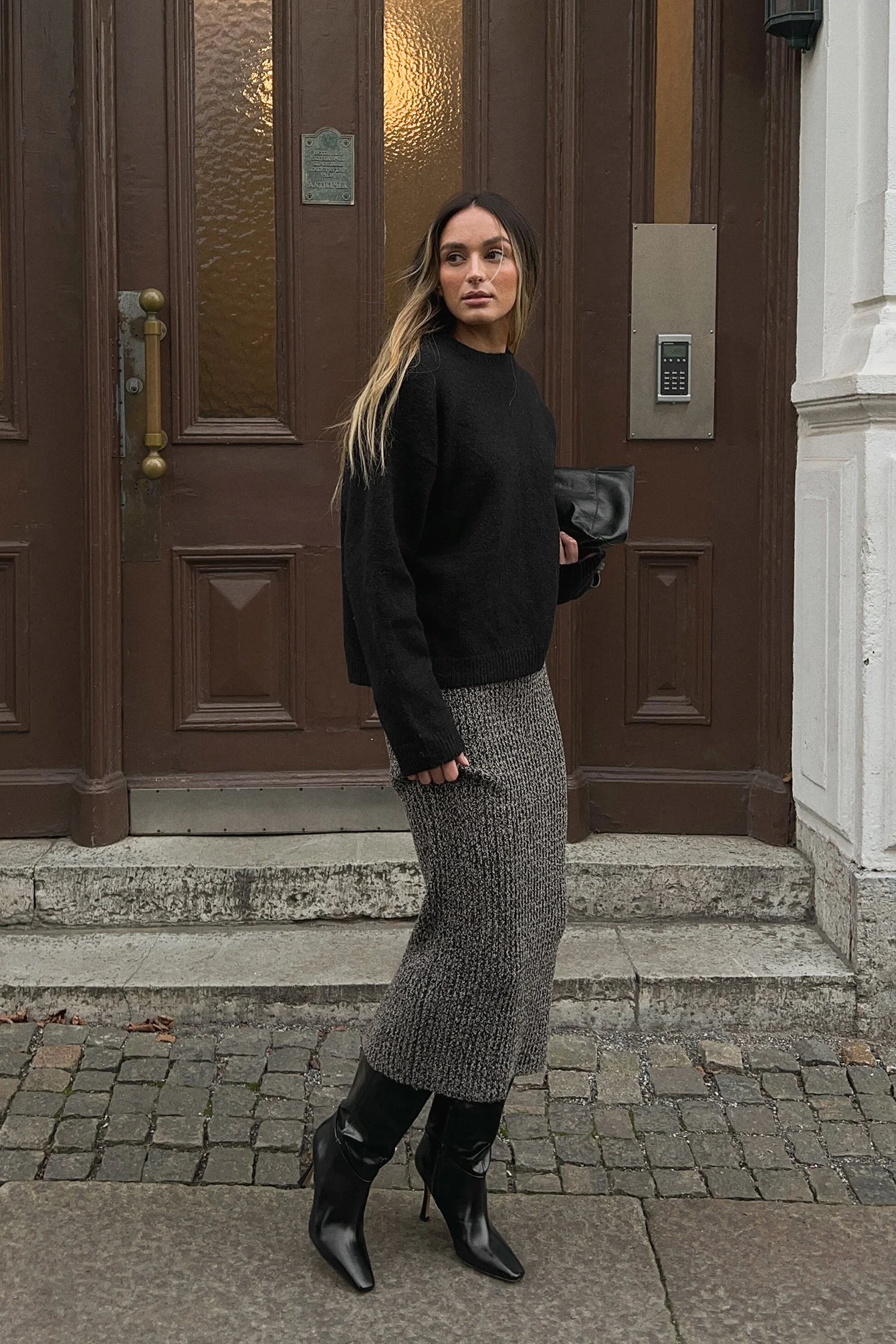 Rundhalsausschnitt Strickpullover