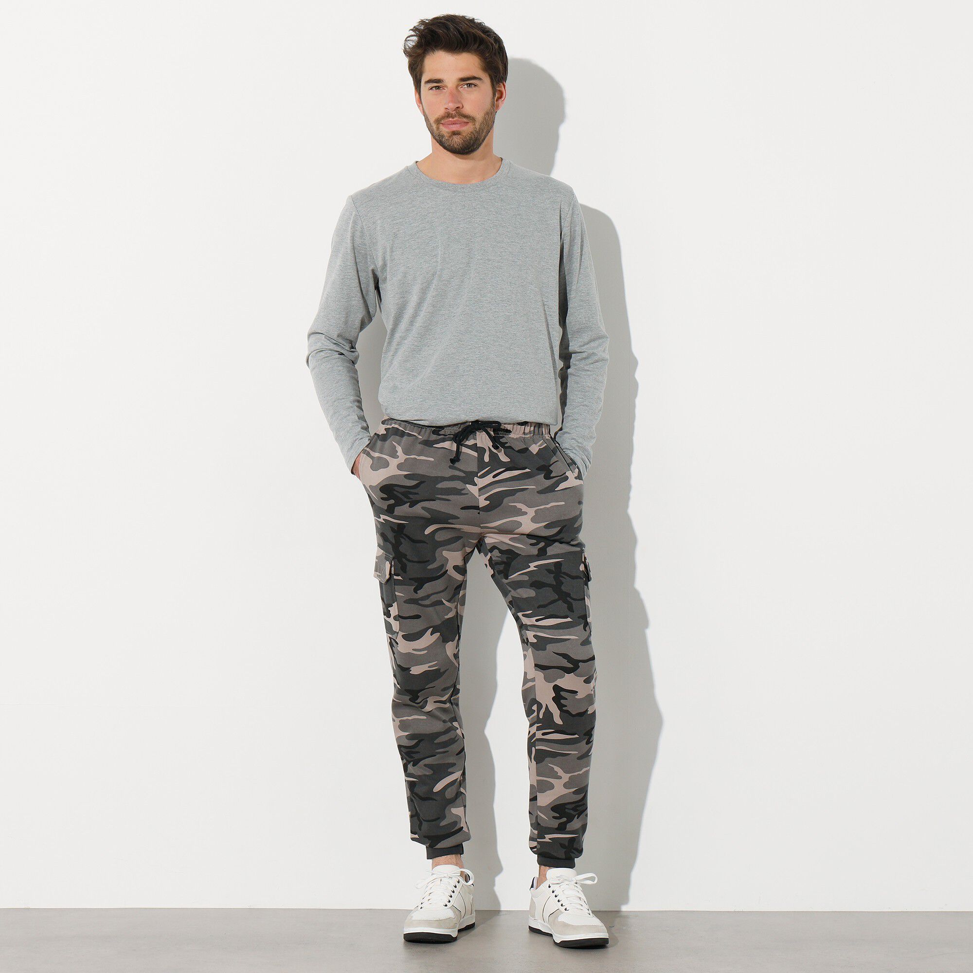 Pantalon molleton cargo bas resserrés