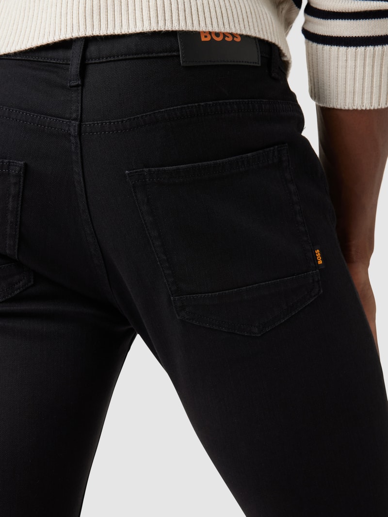 Slim Fit Jeans mit Stretch-Anteil Modell 'Delaware' in schwarz