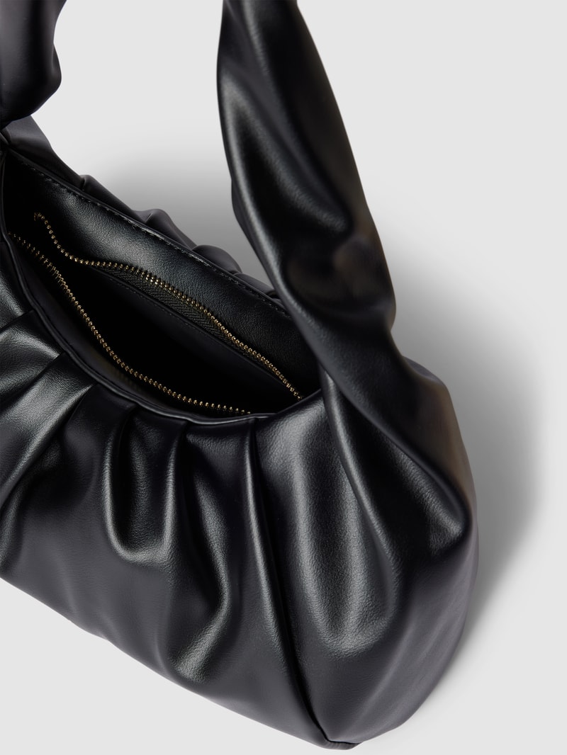 Shoulder Bag mit gelegten Falten Modell 'LAKE' in schwarz