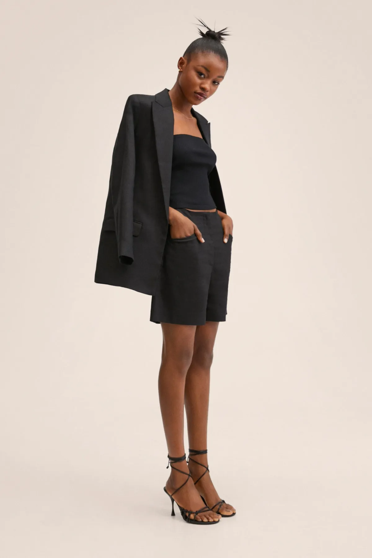 MANGO  Schwarze Damenbluse 27027134