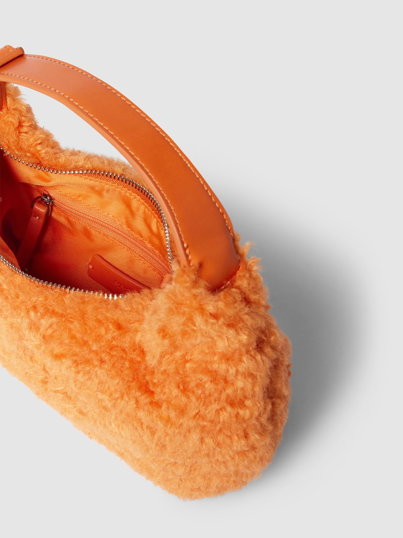 Handtasche in Fell-Optik in orange