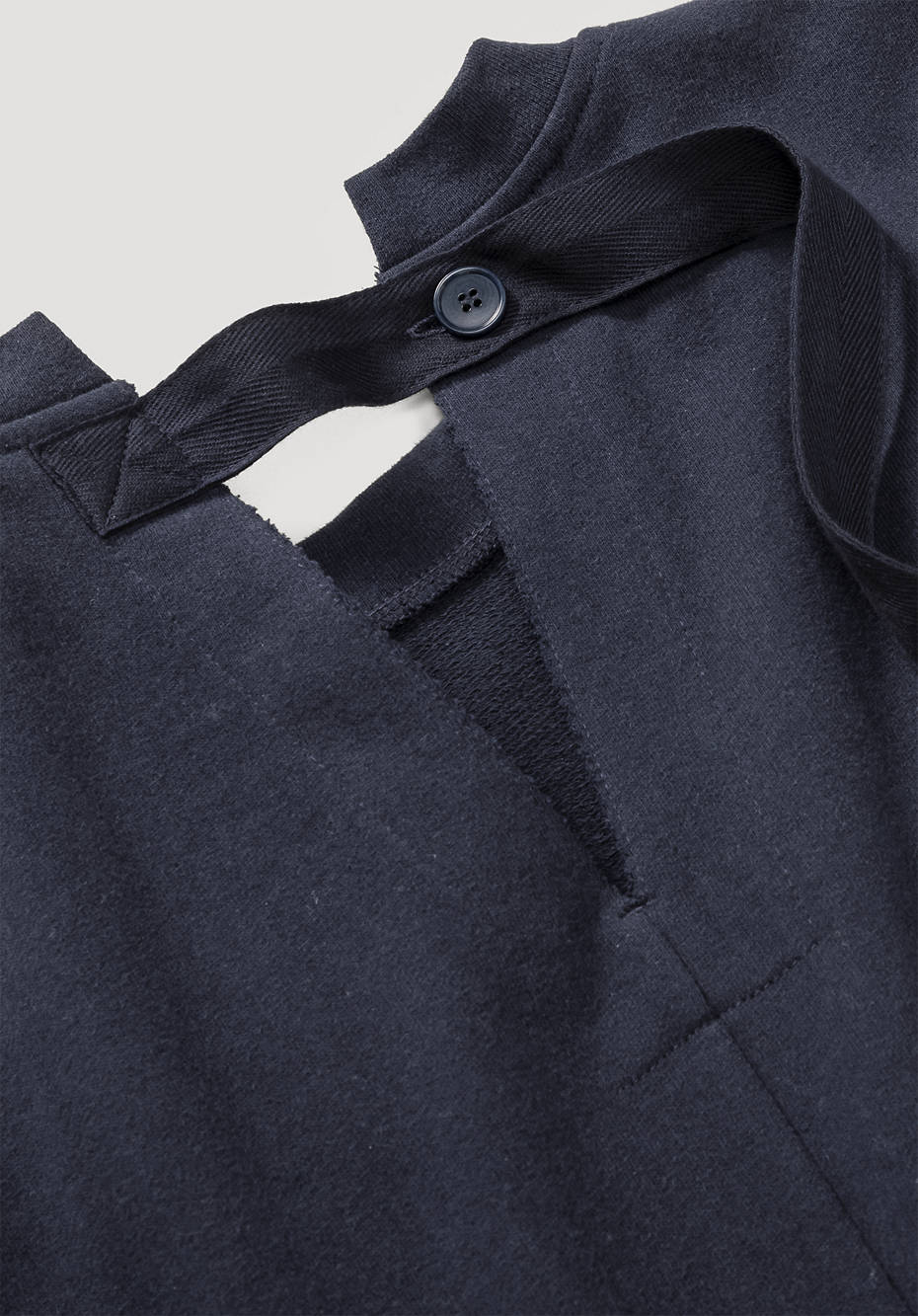 Sweat-Kleid BetterRecycling aus reiner Bio-Baumwolle