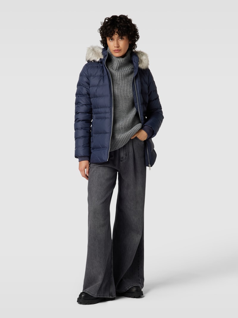 Steppjacke mit Kapuze in marineblau