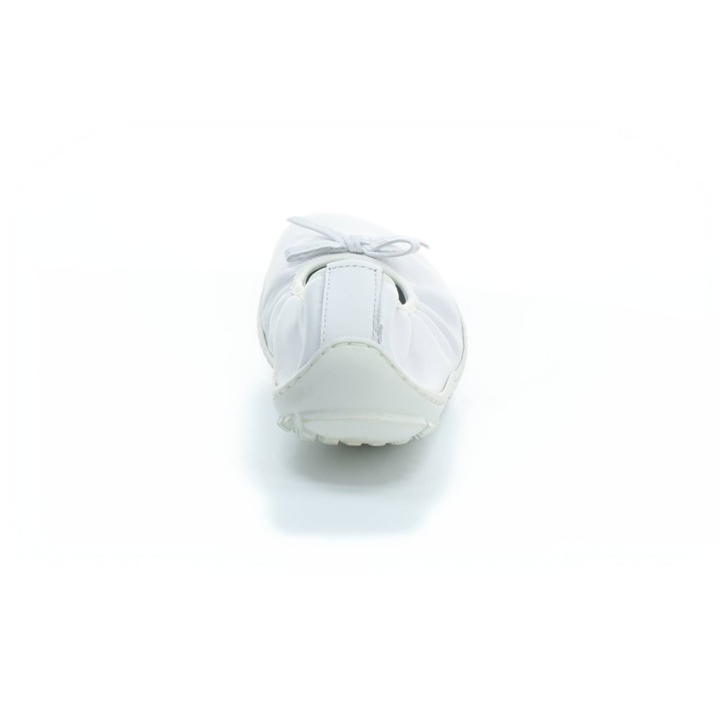 Zaqq Suqar White Barfußballerinas