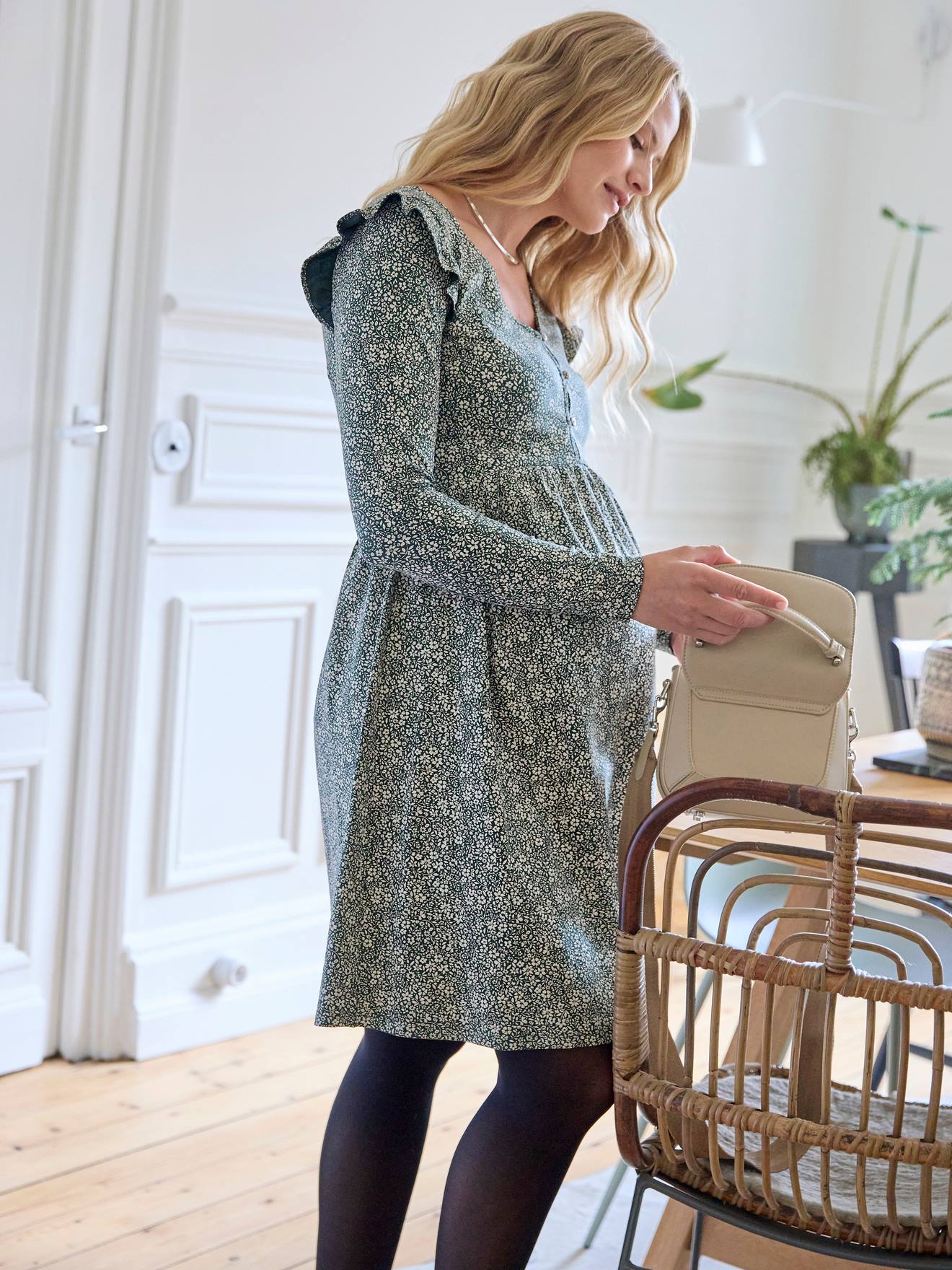 Robe courte en maille grossesse et allaitement noir fonce uni