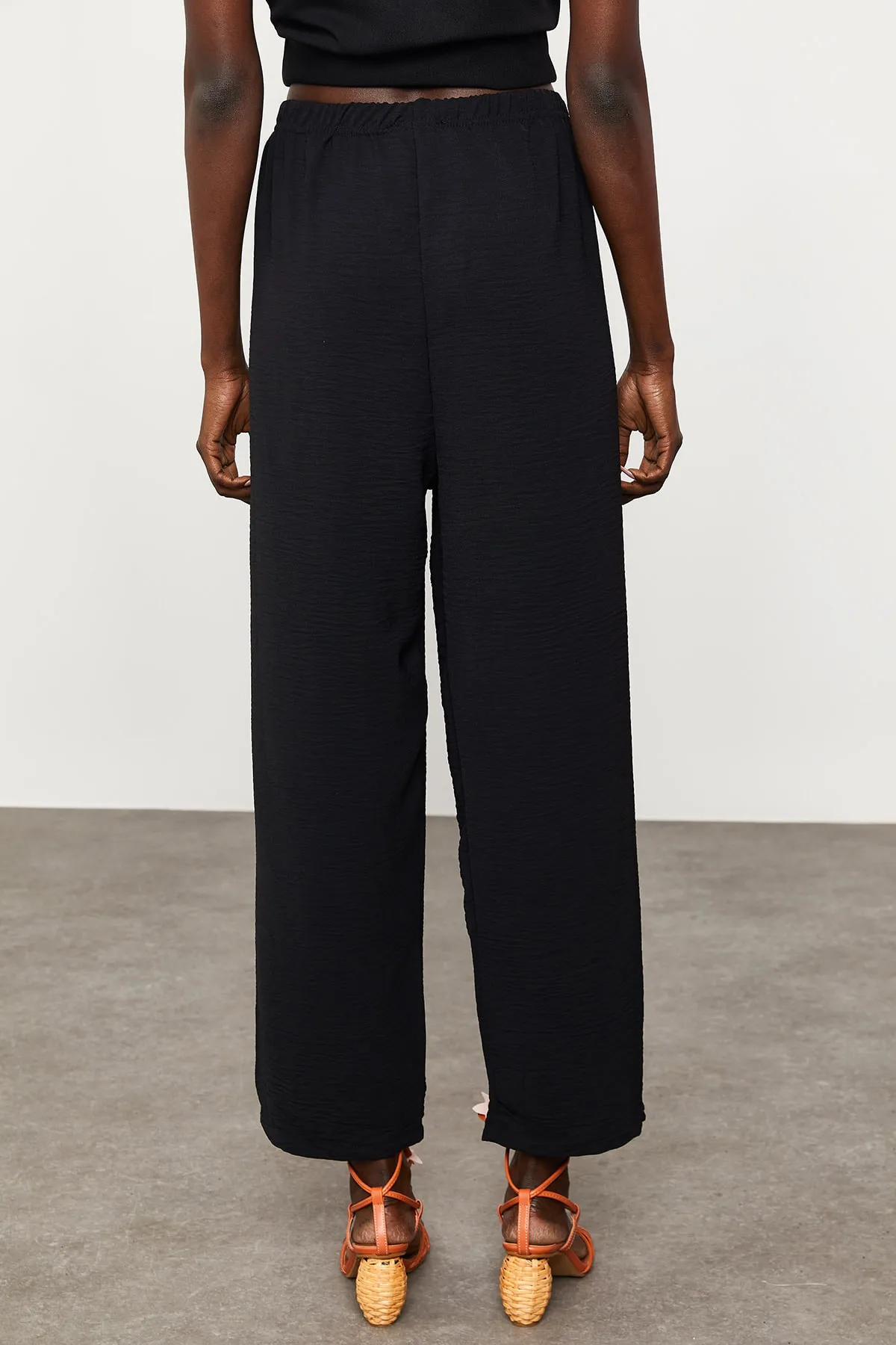XHAN  Schwarze lässige Leinenhose für Damen 1KZK5-11605-02