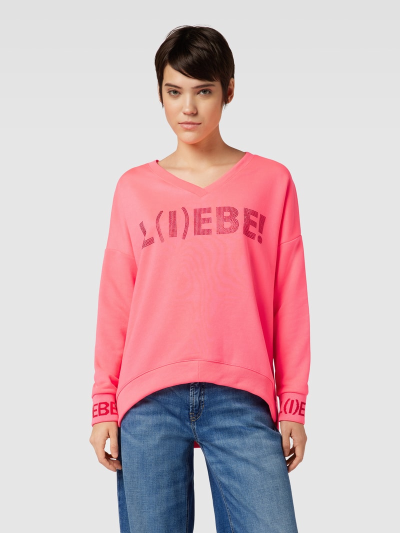 Sweatshirt mit V-Ausschnitt Modell 'L(I)EBE!' in pink