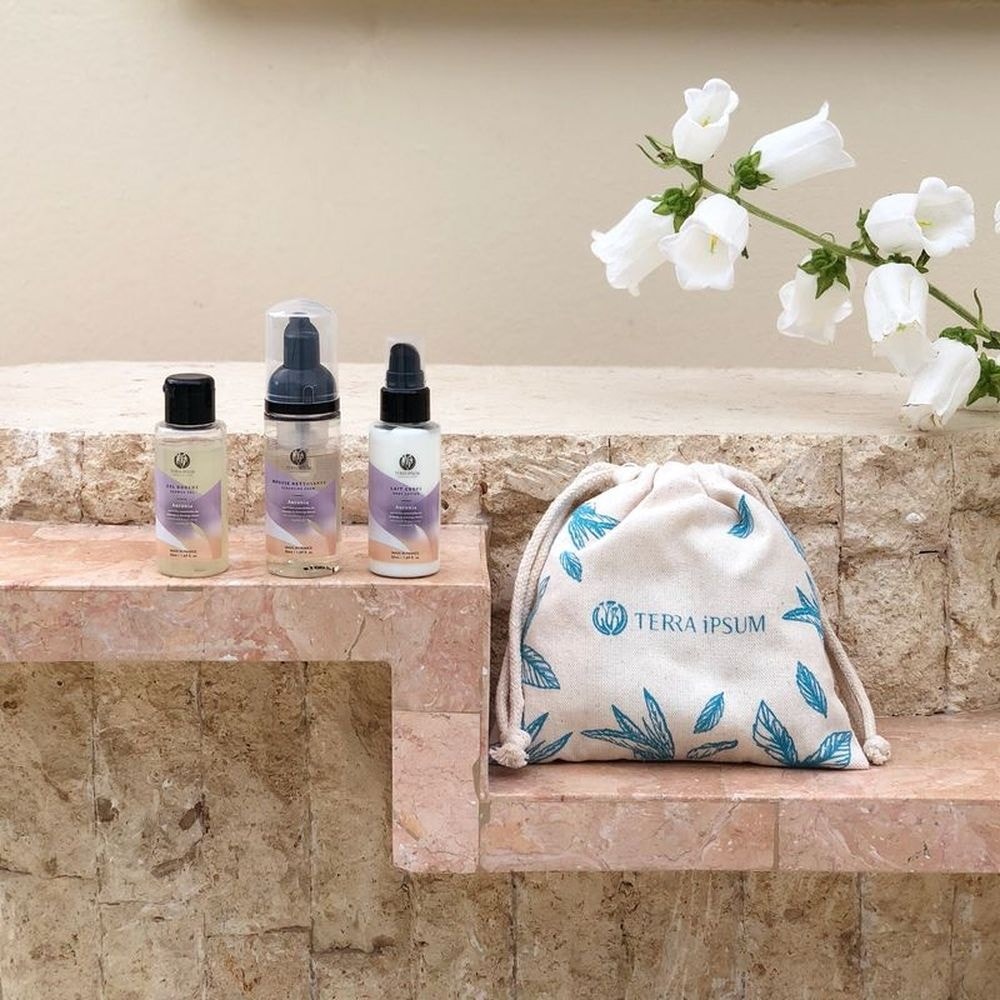 terra ipsum Pochon Découverte Trio - Gamme Aurania Gel douche + Nettoyant visage + Lait pour le corps