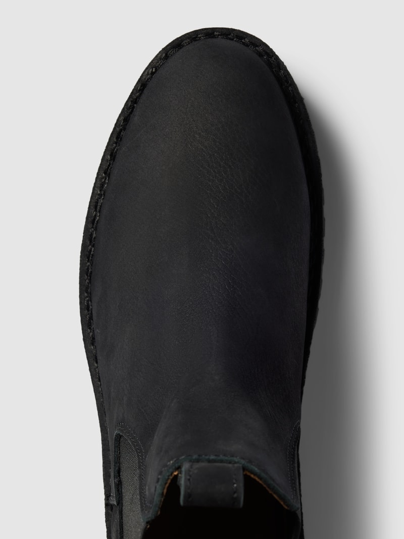Chelsea Boots mit elastischen Einsätze Modell 'RICKY' in schwarz