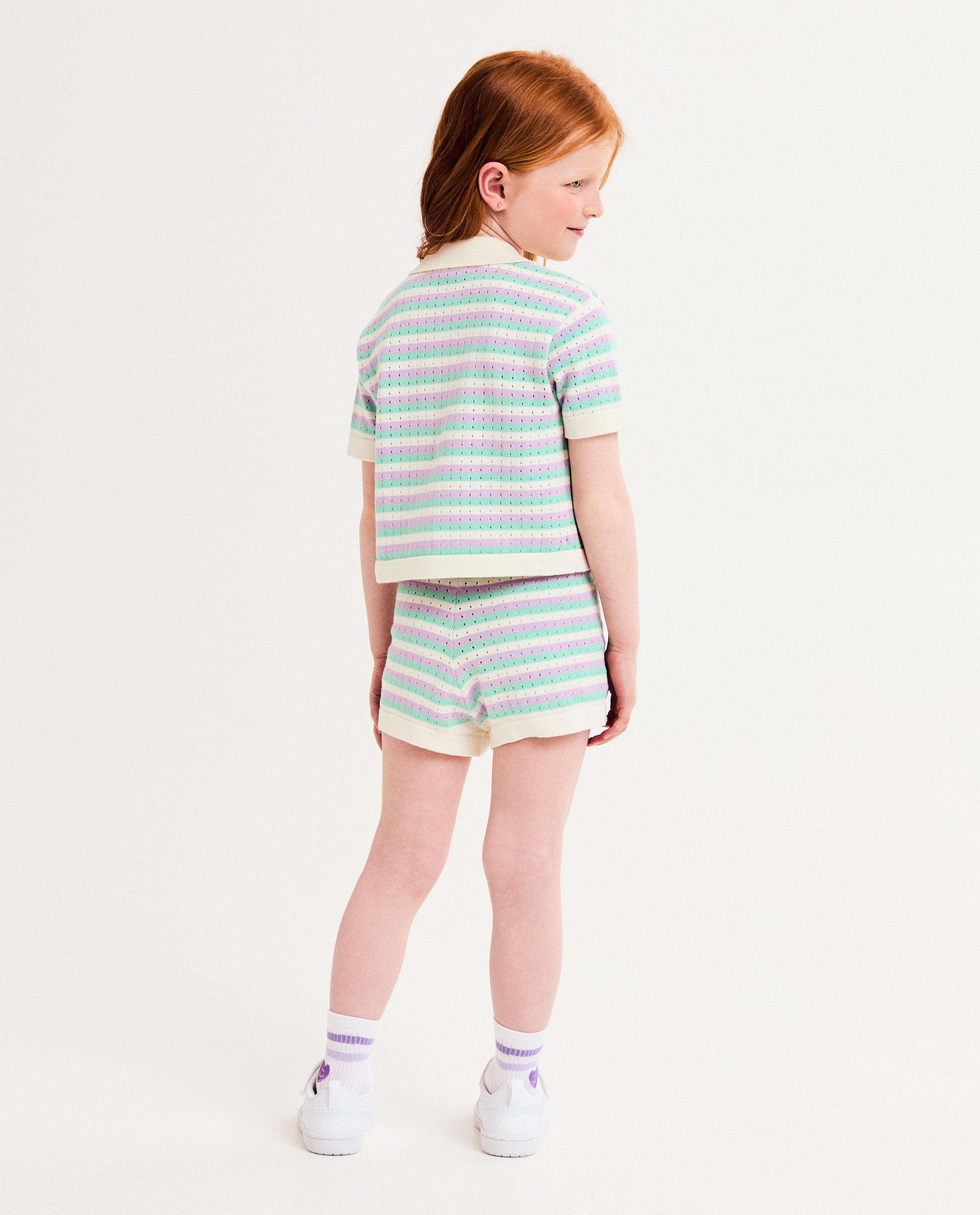 Pantaloni scurți K3 cu broderie, 98-140 violet