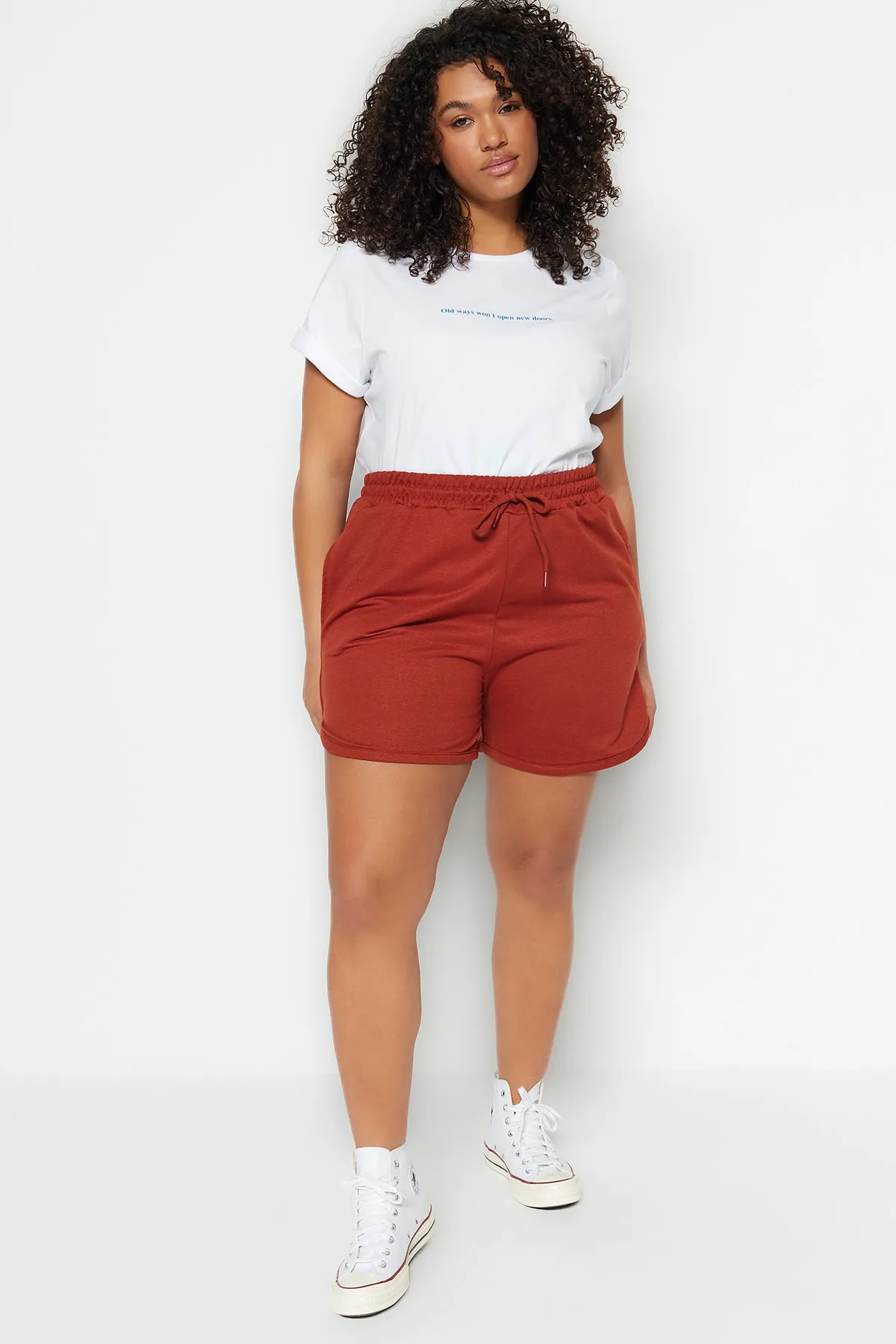 Trendyol Curve  Braune dünne Strickshorts TBBSS23AP00002