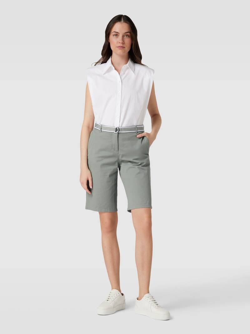 Chino-Shorts mit Leistentasche in hellgrün