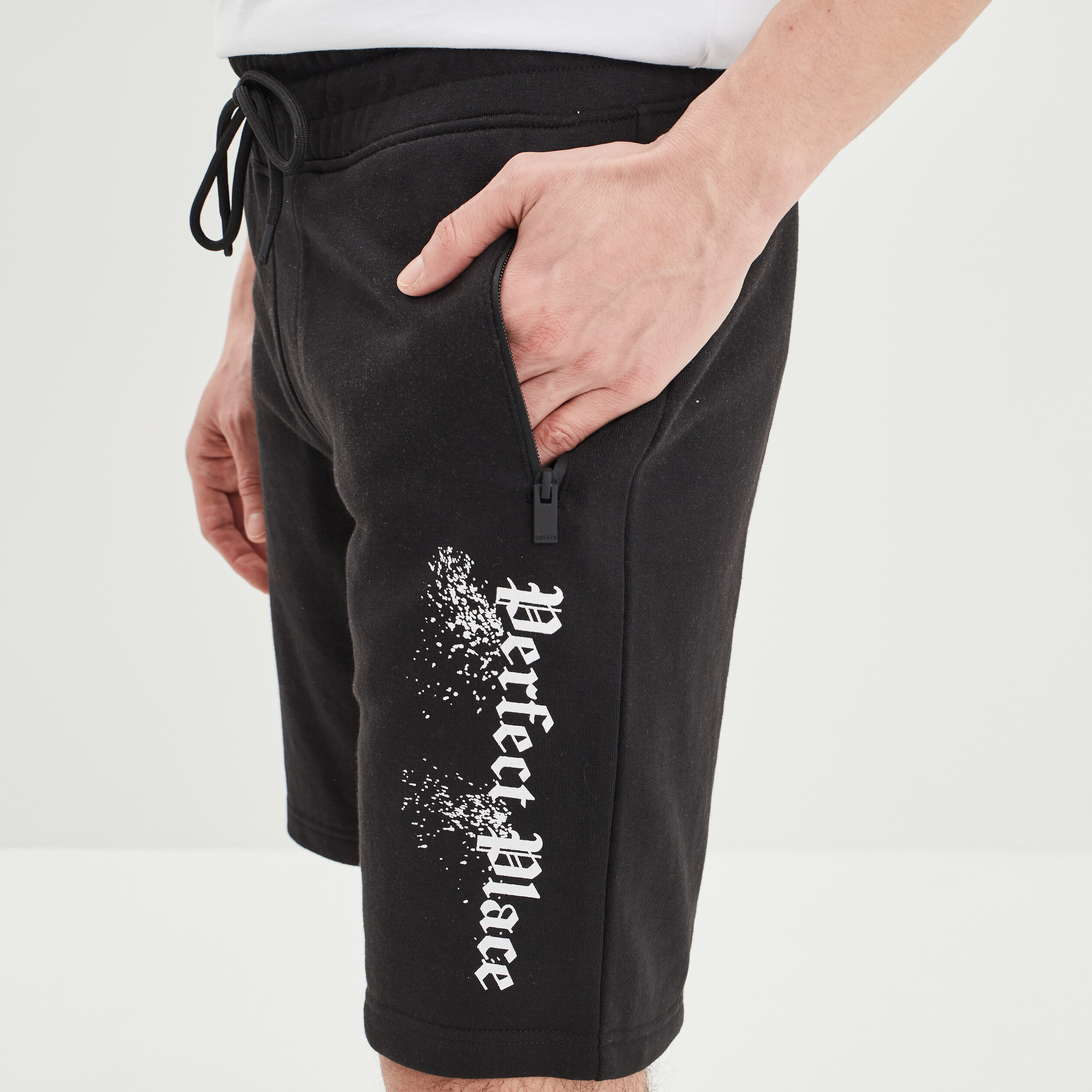 Jogging-Short droit avec poches noir homme | La Halle