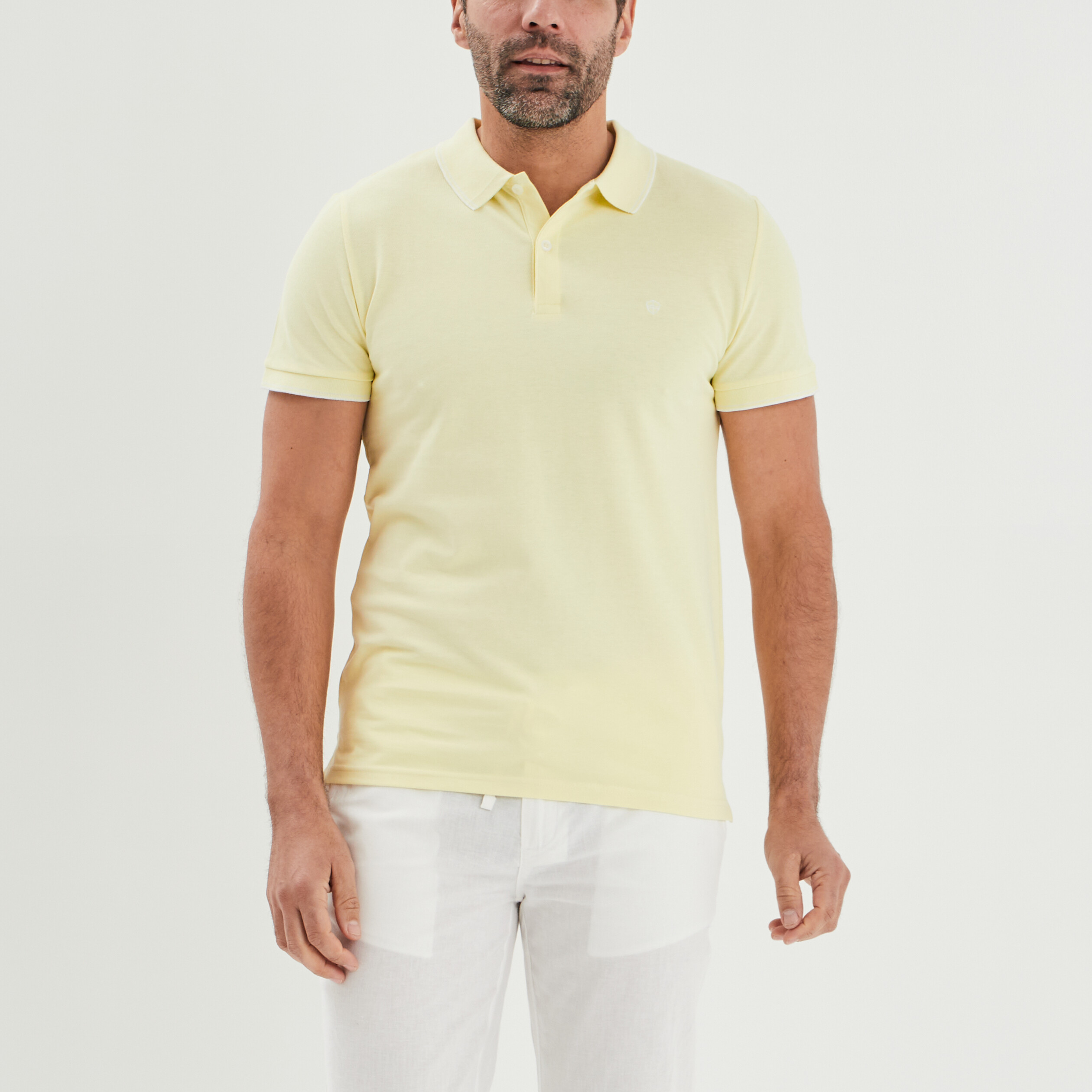 Polo manches courtes bords contrastés jaune clair homme | La Halle