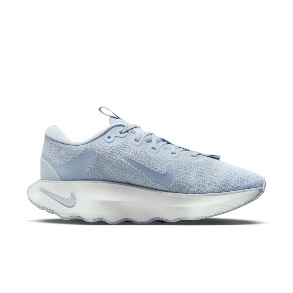 Nike Motiva DV1238-402 / blau