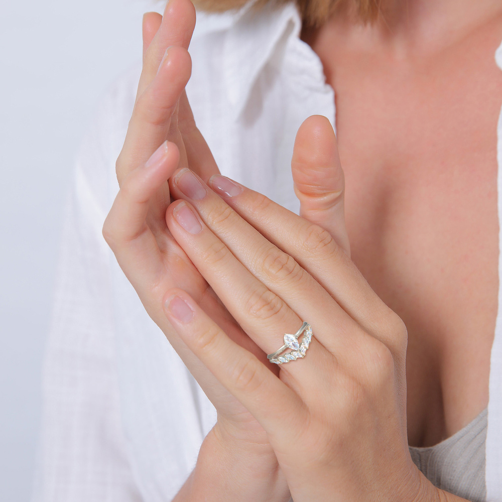 Elli PREMIUM Elli PREMIUM Bague Femmes Étincelant Élégant avec Cristaux de Zirconium en Argent Bague