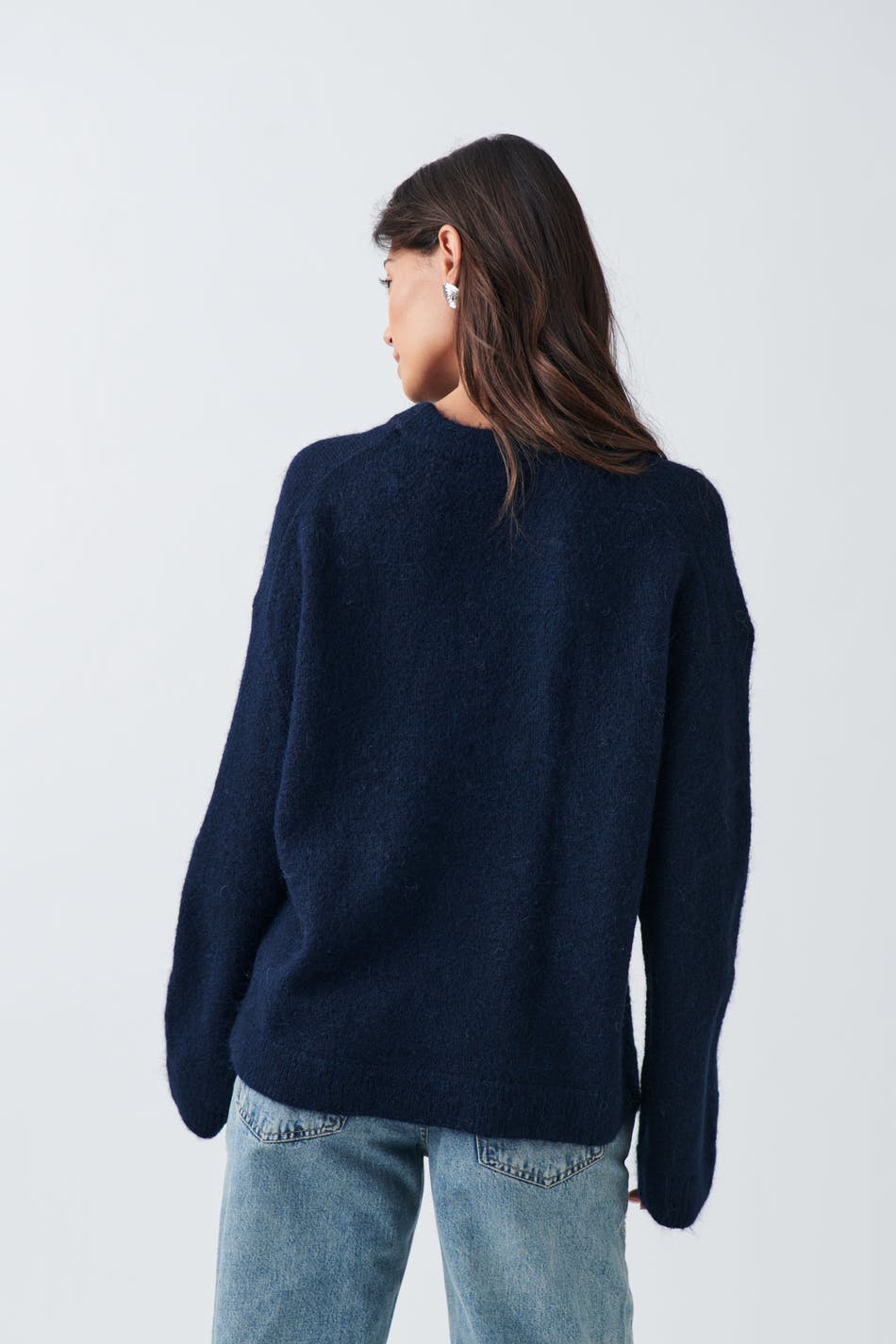 Crew neck knitted sweater