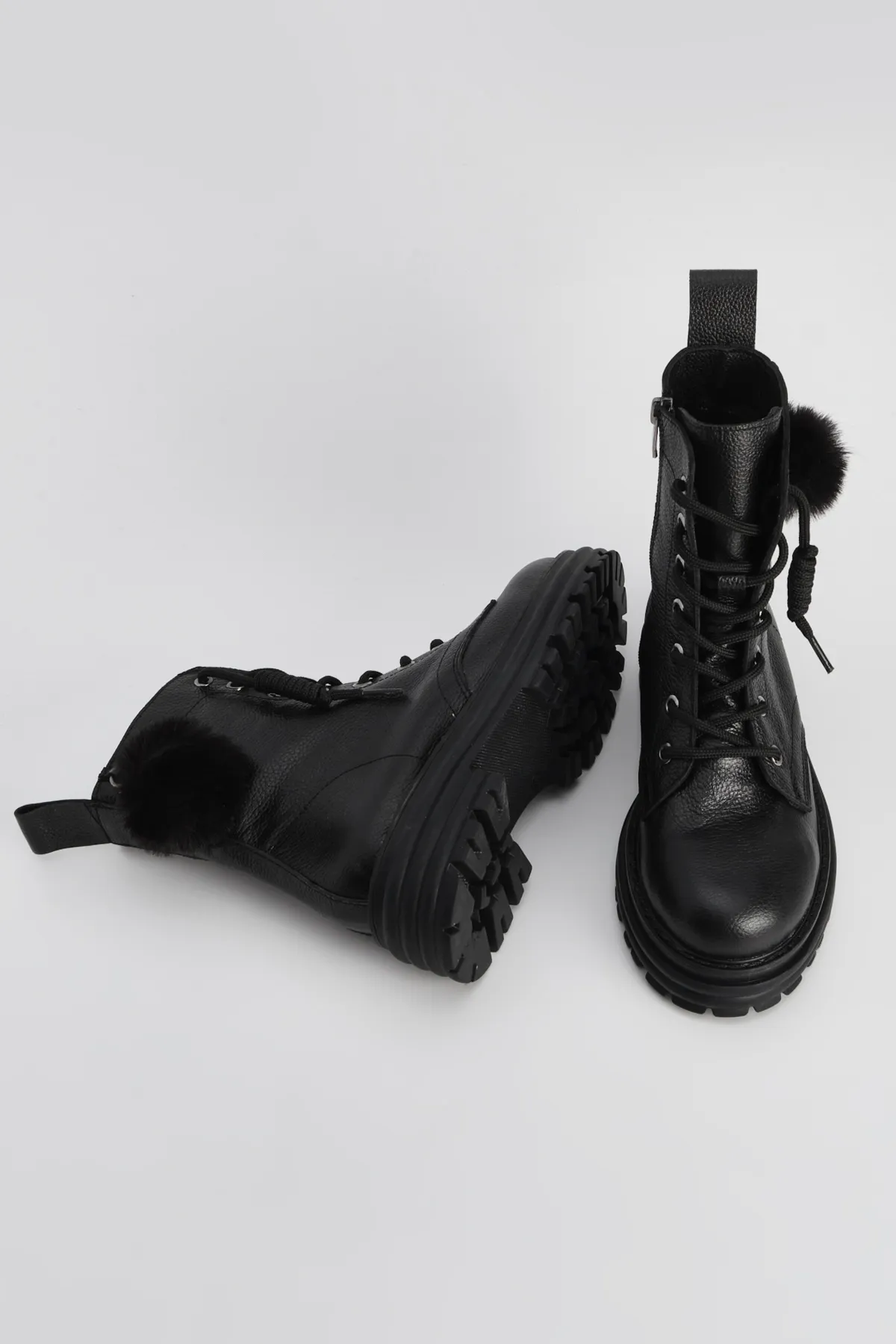 Marjin  Damen-Schnürstiefel aus echtem Leder mit dicker Sohle, Tosen, Schwarz