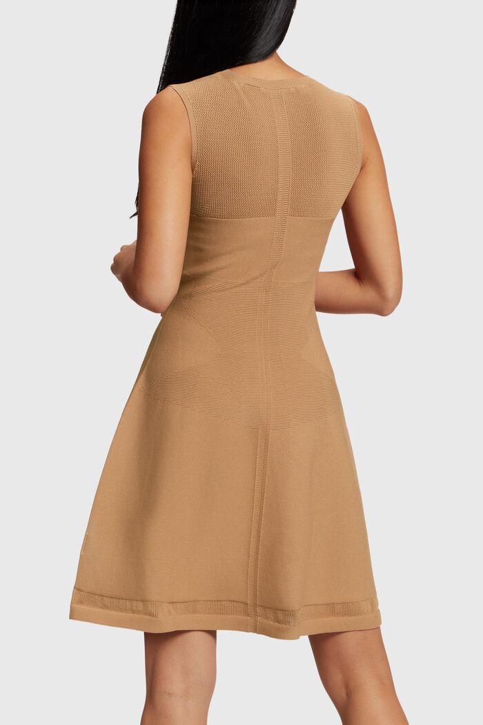 Nahtloses Mesh-Strickkleid