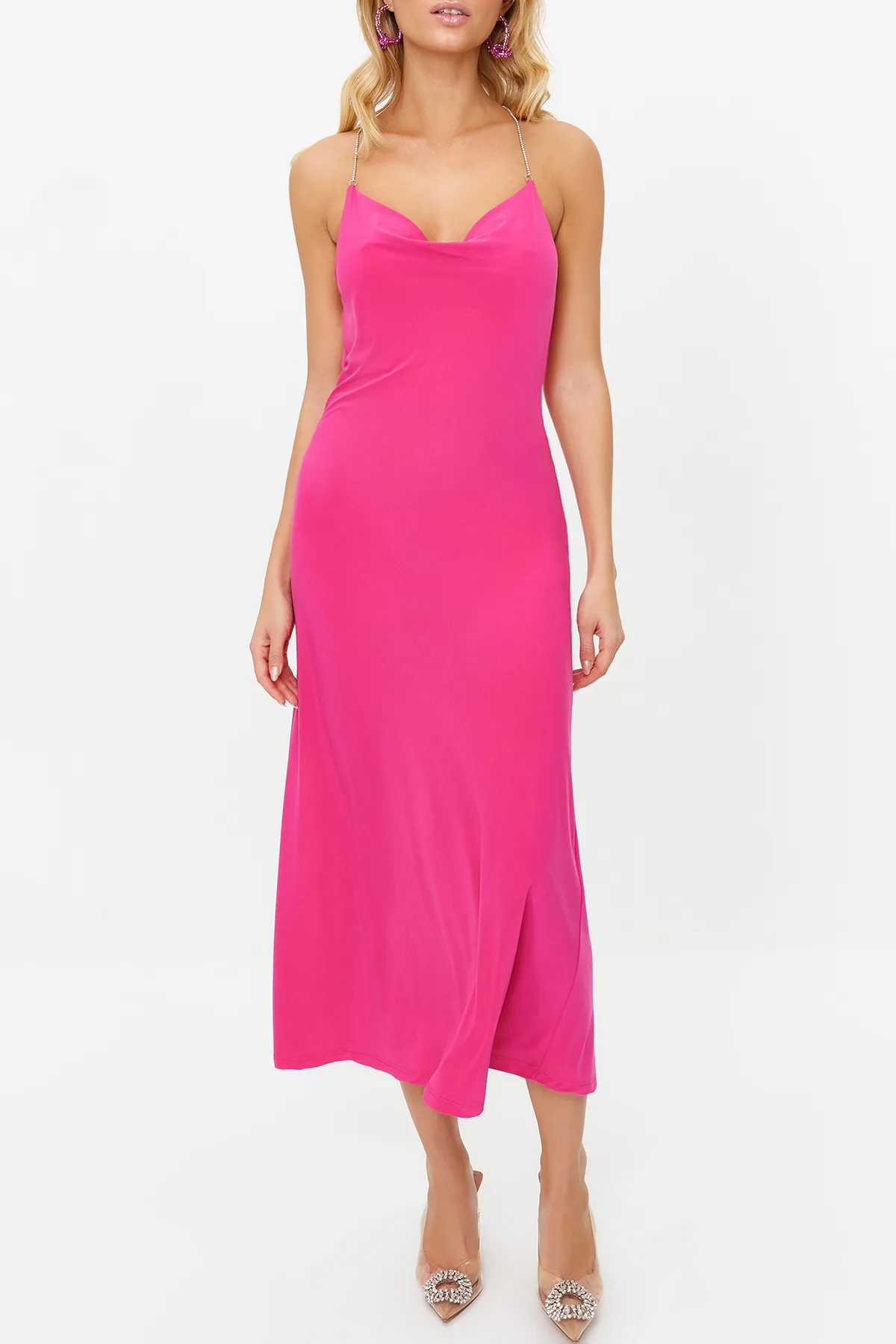 Trendyol Collection  Stilvolles Abendkleid mit Fuchsia-Stein-Accessoire-Detail TPRSS24EL00044
