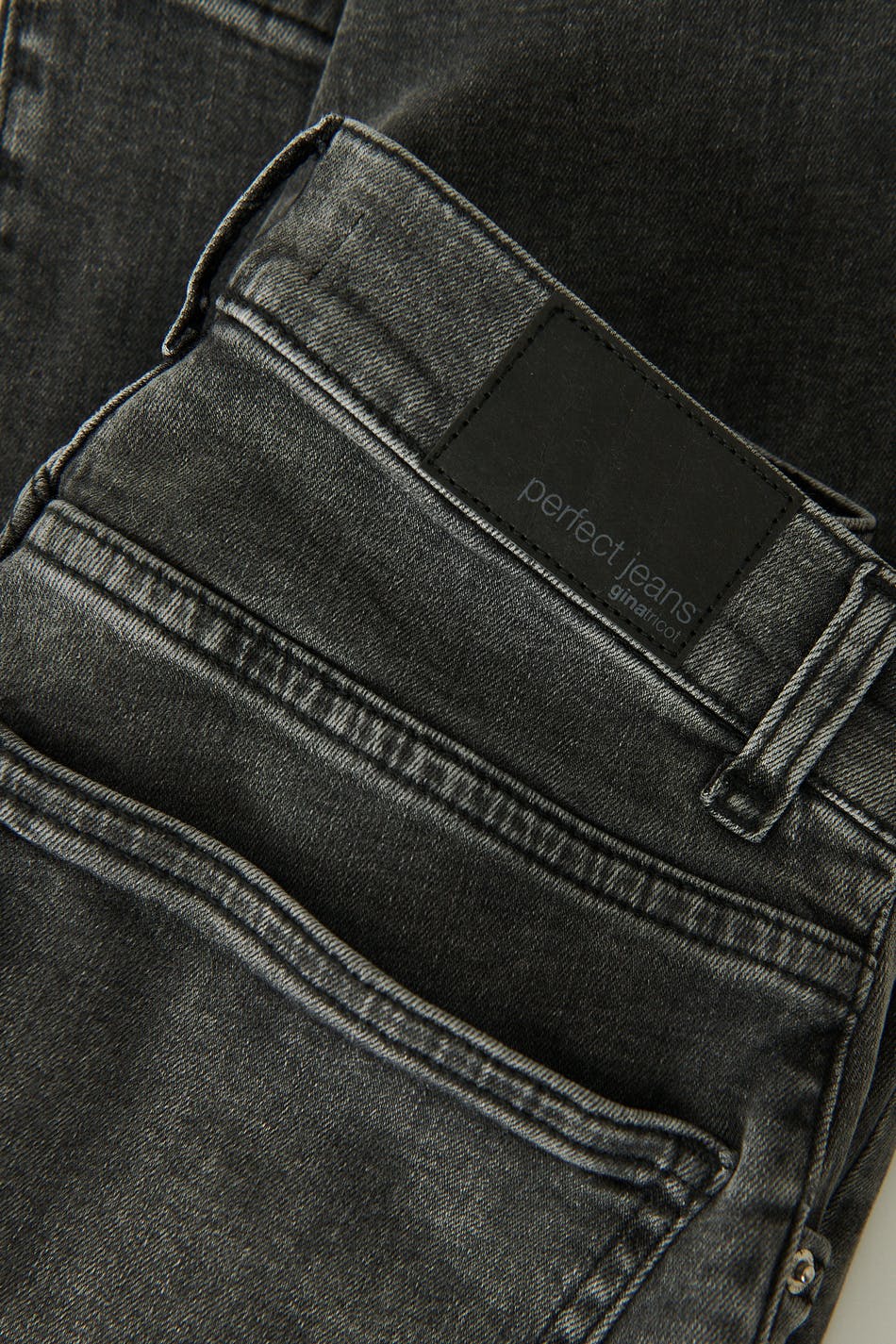 Low waist bootcut jeans