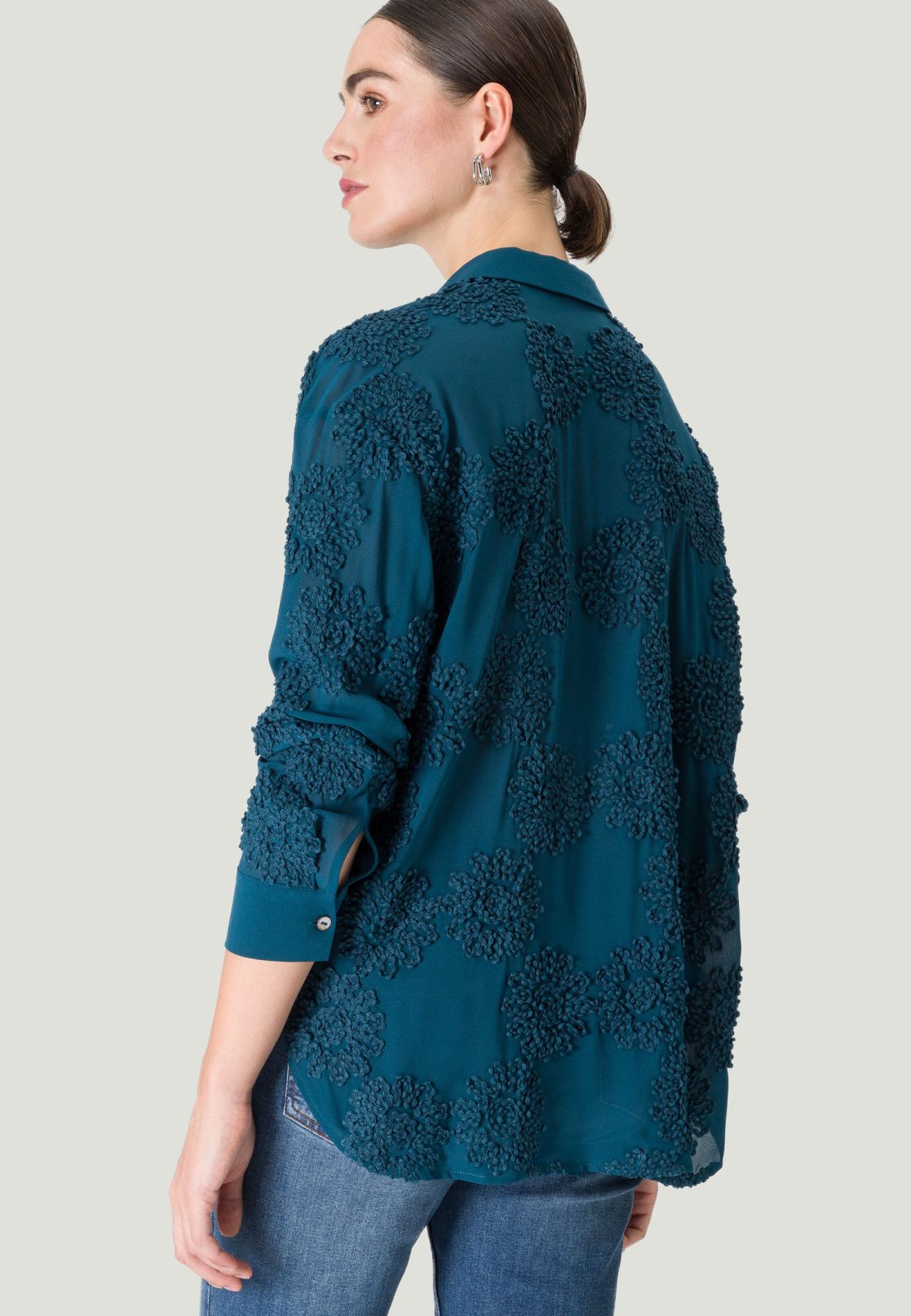 Hemdbluse mit Stickerei