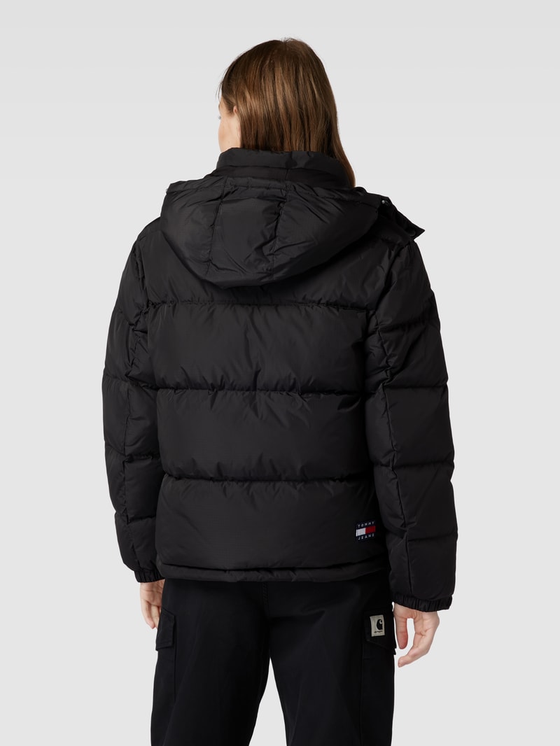 Steppjacke mit Kapuze Modell 'ALASKA' in schwarz