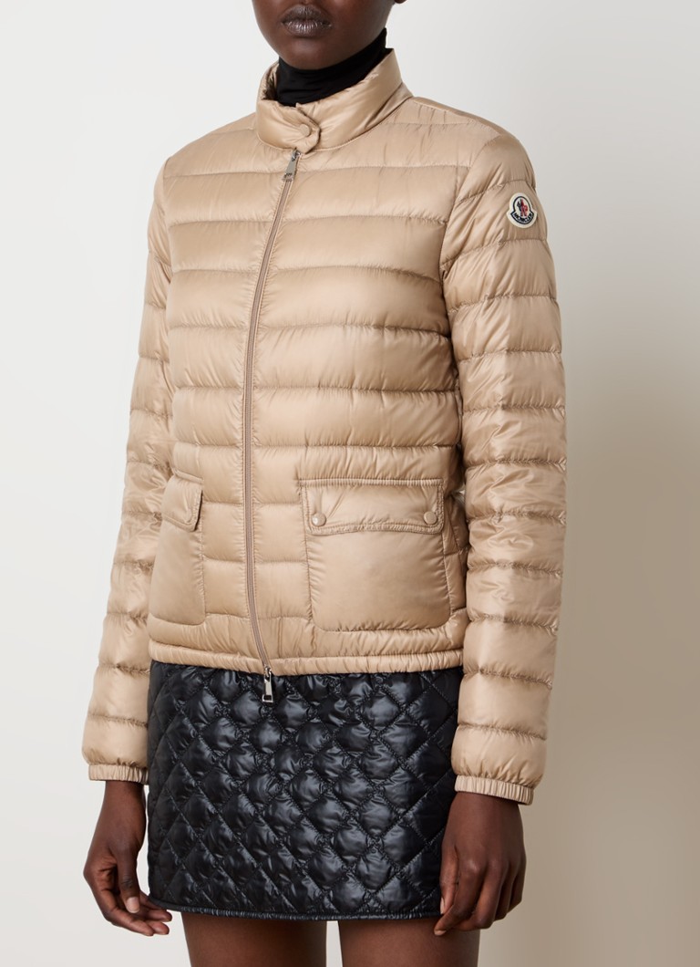 Moncler Lans stepēta jaka ar dūnu pildījumu un kabatām ar atloku