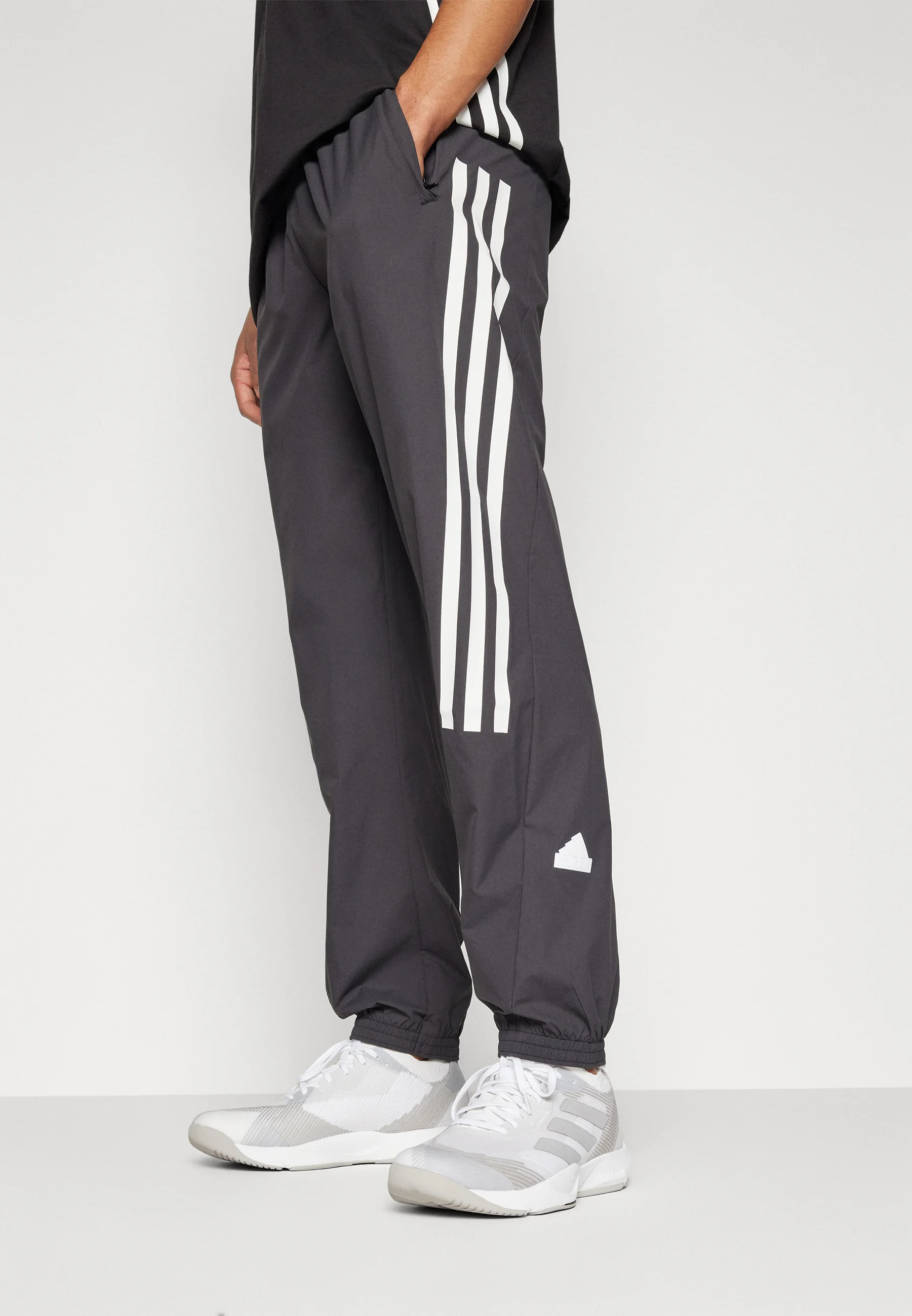 Pantalones deportivos adidas Sportswear