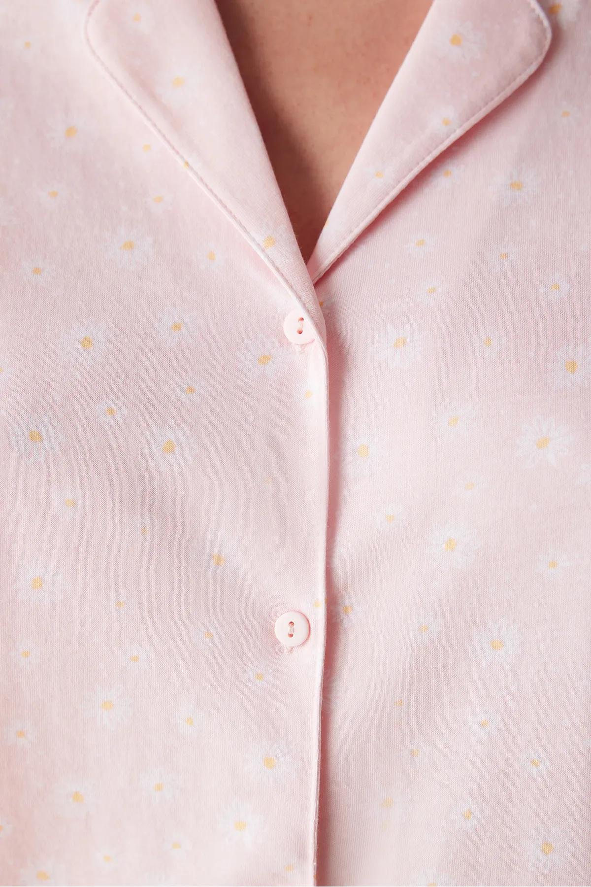 Penti  Base Niedliches Pyjama-Set mit rosa Hemd und Hose mit Blumenmuster