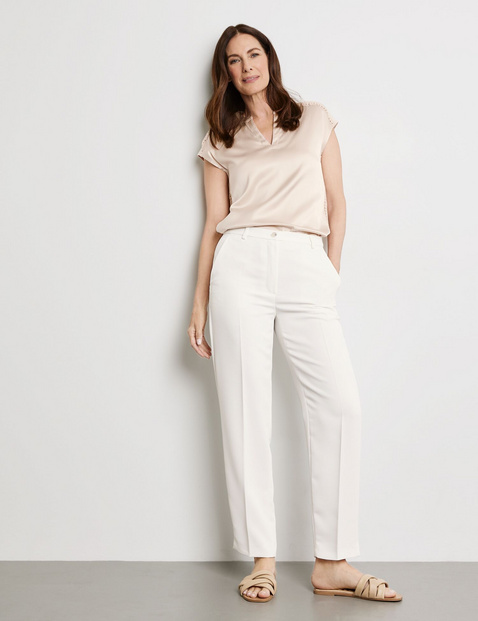 Elegante Hose mit Bügelfalten
