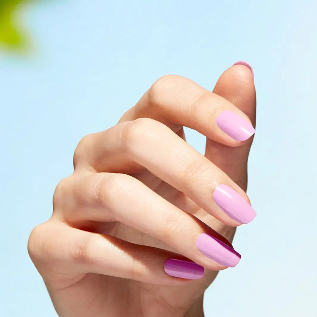 Opi Nature Strong Natural Mauvement Βερνίκι Νυχιών 15ml