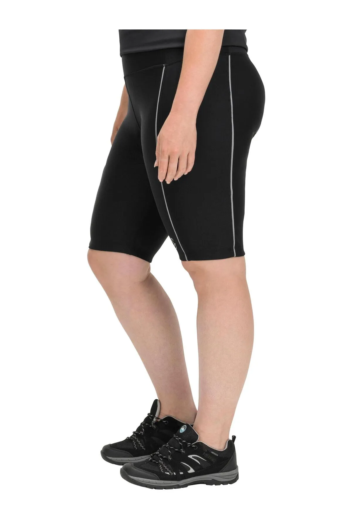Sheego  Kurze Sporthose - Schwarz - Mittlerer Bund